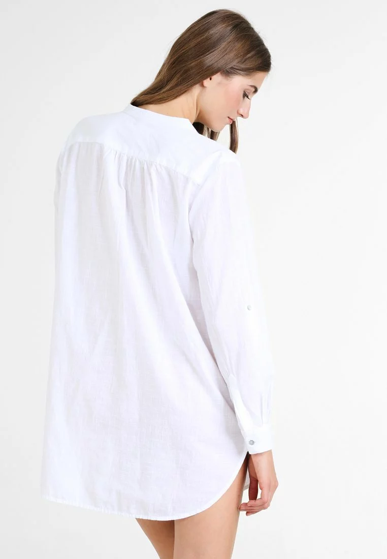 Seafolly Boyfriend Beach - Beach Accessory - White 5 Seafolly Boyfriend Beach - Beach Accessory - White - Image 3