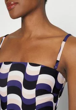 Seafolly Modern Take Bandeau One Piece - Swimsuit - Black -Seafolly Shop 9751b757f2ca40e2b501adc3c9f2562e