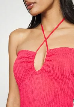 Seafolly Sea Dive Bandeau Maillot - Swimsuit - Chilli Red 13 Seafolly Sea Dive Bandeau Maillot - Swimsuit - Chilli Red -Seafolly Shop c681227c5c304519948250bf5f339bac