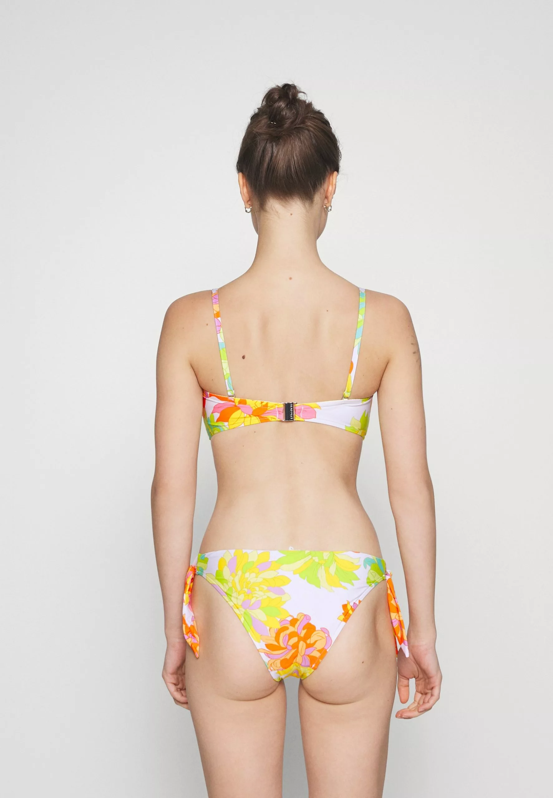 Seafolly Palm Springs Twisttie Front Bandeau - Bikini Top - Limelight 5 Seafolly Palm Springs Twisttie Front Bandeau - Bikini Top - Limelight - Image 3